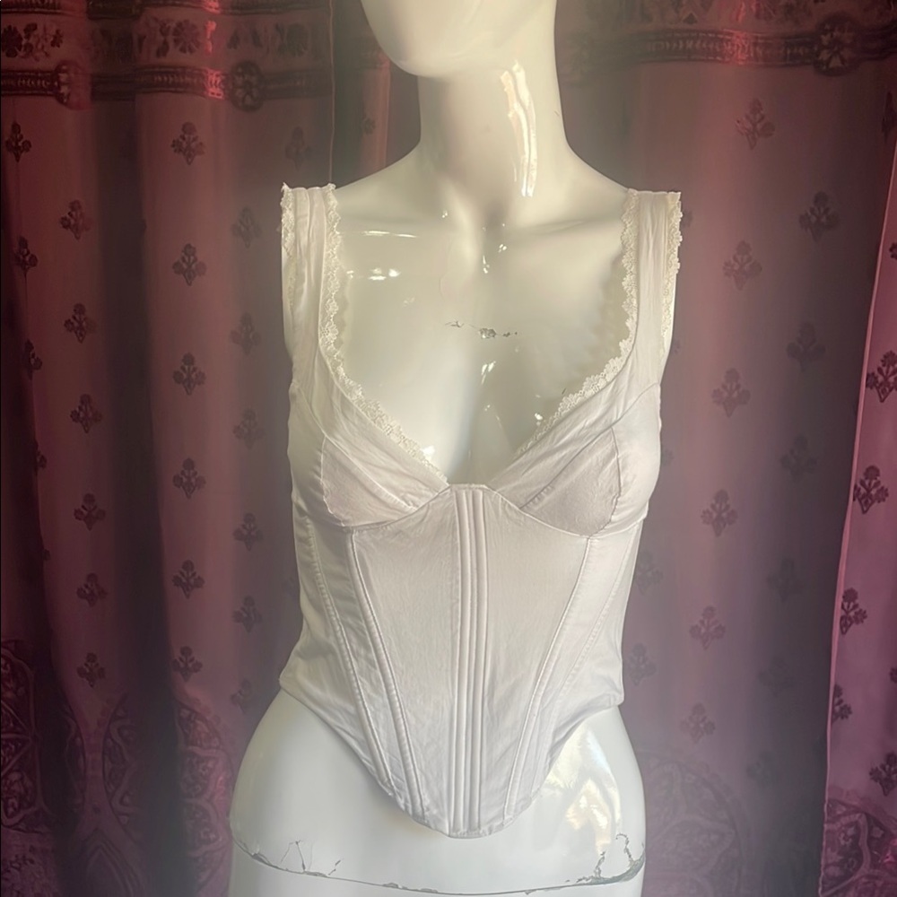 3/$20 White Fox White Lace Bustier Top Size Small